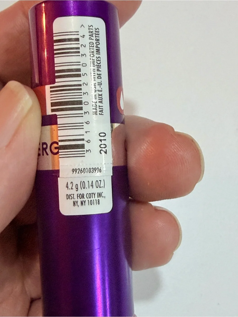 CoverGirl Simply Ageless Moisture Renew Core Lipstick